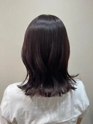 ミディアム mina .のヘアスタイル