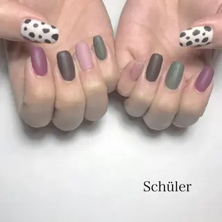 ネイル Schüler所属・野内 まきのネイルデザイン