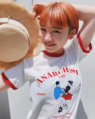 ショート カラー 塩澤 榛奈のヘアスタイル