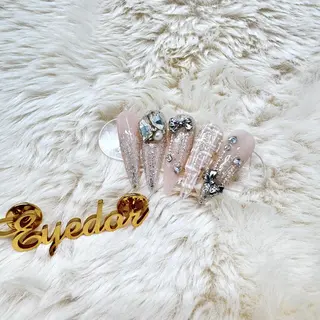 ネイル Eyedor まつパ／眉毛専門店のネイルデザイン