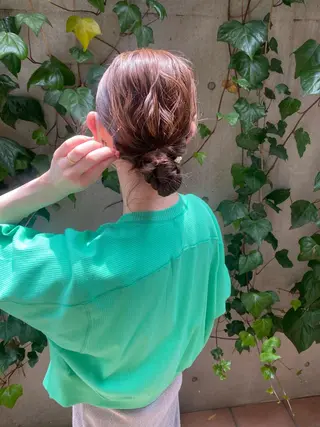 ミディアム ヘアアレンジ apish aoyama所属・武 愛子の眉毛・アイブロウイメージ