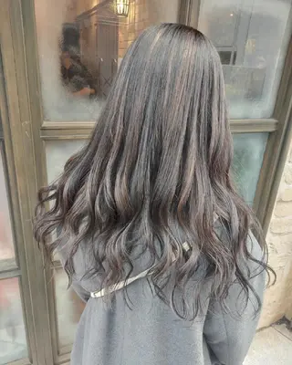 ロング カラー grow上野御徒町【グロウ】所属・ブリーチ・ハイトーン 特化🎉内山のヘアスタイル