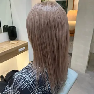 セミロング カラー GISELA サリナのヘアスタイル