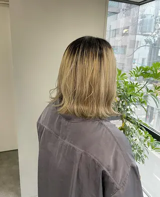 セミロング soyon心斎橋所属・♡透明感/艶カラー/ M a I ♡のヘアスタイル