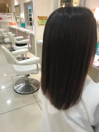 セミロング バレイヤージュ茅ヶ崎 オオタ カズキのヘアスタイル