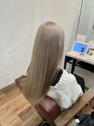 ロング toi所属・💙村岡 春陽💙のヘアスタイル