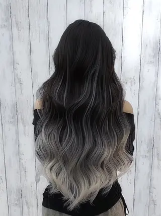 ロング カラー ヘアアレンジ エクステ専門店 Vのヘアスタイル