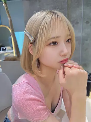 ミディアム カラー かえ🩶韓国ボブ🎀 透明感カラー🥣のヘアスタイル