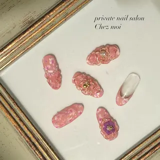 ネイル KOMINE TOMOKOのネイルデザイン