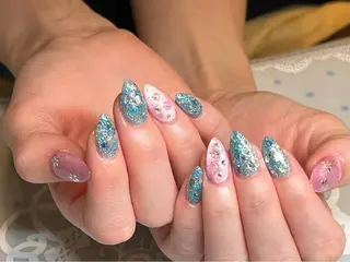 ショート カラー ネイル ネイルサロン リリーブランシュ所属・森 瑞紀のネイルデザイン