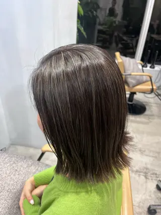 ミディアム カラー -さたけ たつき-のヘアスタイル