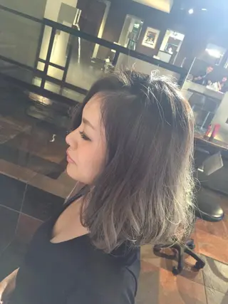 ミディアム Eliss 堀江のヘアスタイル
