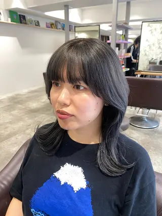 ミディアム ゅぃ /韓国風/顔周りのヘアスタイル