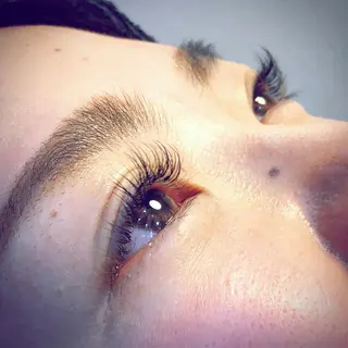 マツエク・マツパ LuLu Fleurir【ルルフルーリア】アイブロウ&アイラッシュ専門店所属・eyelist♡ REIKAのマツエク・マツパデザイン