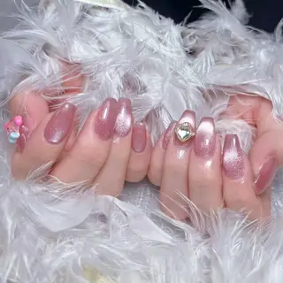 ミディアム DIAMOND Nail☁️のネイルデザイン