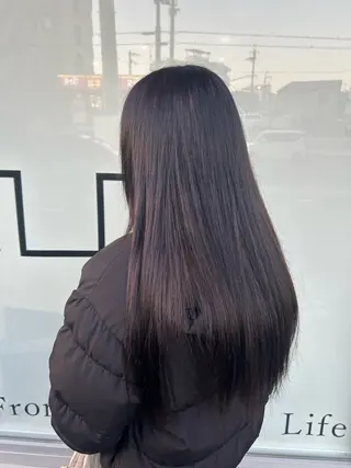 ロング カラー 成田 有沙のヘアスタイル