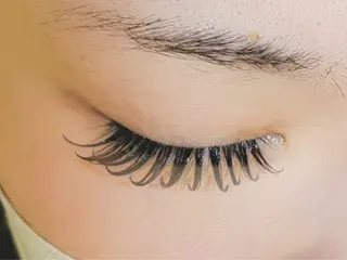 マツエク・マツパ リナ アメ村のマツエク・マツパデザイン