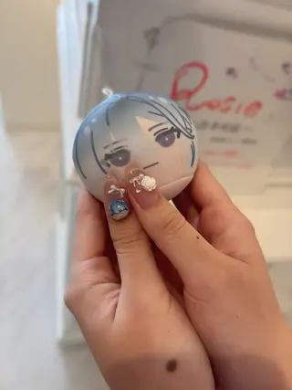 ネイル HENECY/ FUKA🐈‍⬛🩵のネイルデザイン