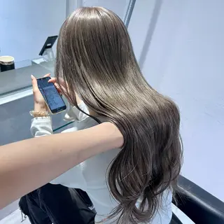 ロング カラー 🫧うる艶トレンド 🫧透明感カラーのヘアスタイル