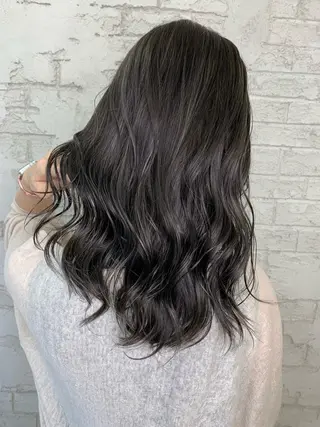 セミロング 🇺🇸ハイライト特 化美容師🇺🇸漆沢のヘアスタイル