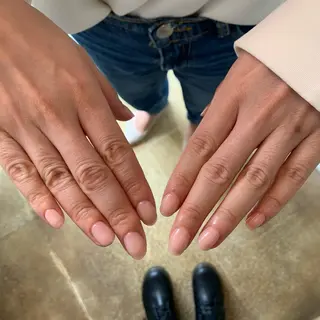 ネイル ﾔｽﾀﾞ ﾐﾅのネイルデザイン