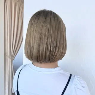 ミディアム カラー 大石 祐那のヘアスタイル
