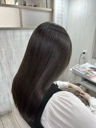 セミロング カラー イシジマ タカナリのヘアスタイル