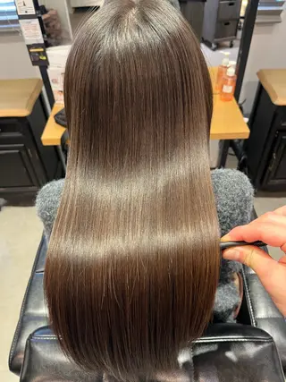 セミロング 髪質改善ヘアエステサロンLIFE所属・🌈髪質改善専門🌈 神田 達也のヘアスタイル