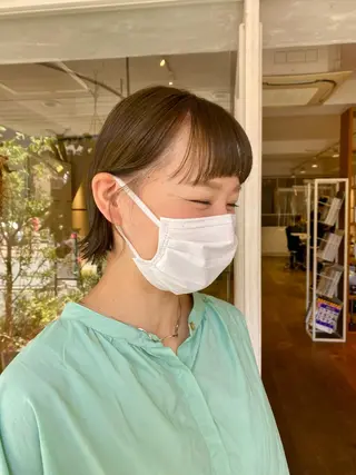 ショート カラー BELLA阿部野 TOMOMIのヘアスタイル