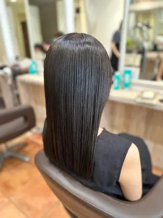 ロング 🍀艶髪.美髪🍀 岡部恒輝のヘアスタイル