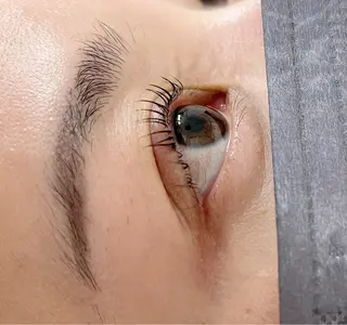 マツエク・マツパ アイラッシュサロンシャルム所属・大塚 ゆかりのマツエク・マツパデザイン