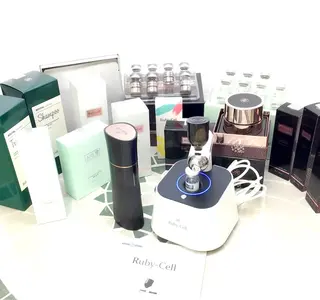 e.nail所属・和賀井 恵理のネイルデザイン