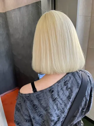 ショート カラー ワタイショウタ 髪質改善✨眉毛サロンのヘアスタイル