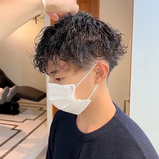 カラー パーマ メンズ スパイキーショート/ メンズヘア/hugeのヘアスタイル