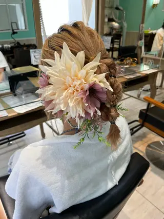ミディアム ヘアアレンジ 城間 菜々子のヘアスタイル