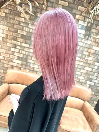 セミロング 🔷ブリーチバレイヤ ージュ🔷飯野達也のヘアスタイル