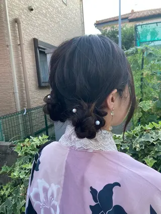 セミロング ヘアアレンジ 暗髪つや髪💫 岡本彩花のヘアスタイル