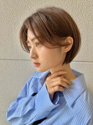 ショート かえ🩶韓国ボブ🎀 透明感カラー🥣のヘアスタイル