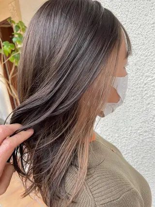 カラー putri 副店長 岸本　拓真のヘアスタイル