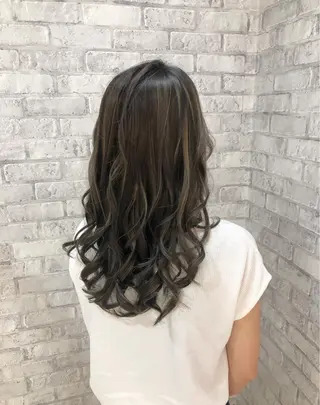 セミロング カラー ヘアアレンジ 秋山 幸太のヘアスタイル