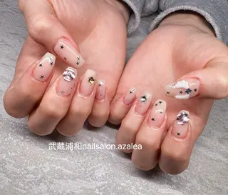 ネイル R inのネイルデザイン