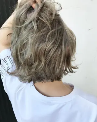 ショート カラー The centralのヘアスタイル