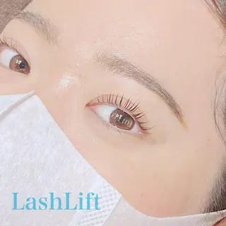 マツエク・マツパ olinaBeautySalon所属・Yuki .のマツエク・マツパデザイン