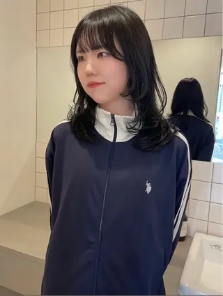 ミディアム runa/パーマ /ワンカラーモデルのヘアスタイル