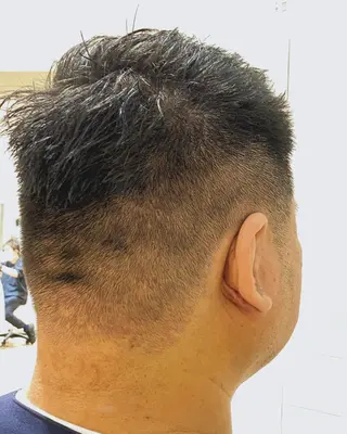 ショート メンズ イシカワ ユウタのヘアスタイル