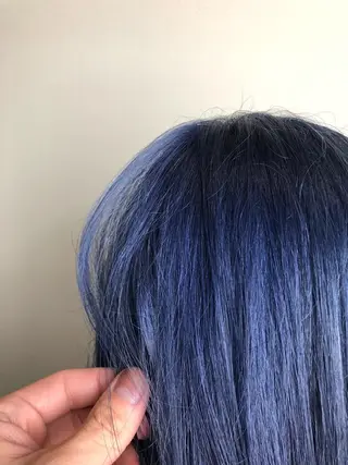 ミディアム 🌈インナーカラー 手塚直生のヘアスタイル