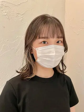 セミロング カラー 大人上品な ハイライト🪄イワヤのヘアスタイル