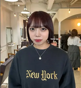 ミディアム Maho/海外 レイヤー/ハイトーンのヘアスタイル