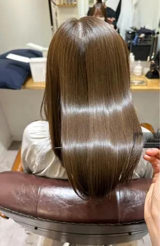 セミロング 【20代ダメージ毛に 髪質改善】のヘアスタイル