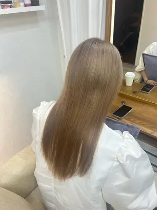 セミロング ブリーチカラー HAZUKI🦖のヘアスタイル